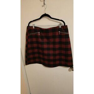 Maurices Mini Skirt Red Black Plaid Pull On Zipper Accents Faux Pockets Size XXL